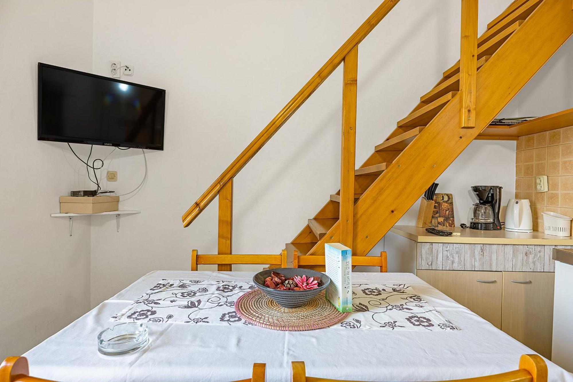 Apartments Mijic Медулин Екстер'єр фото